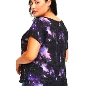 Galaxy print Georgette Button Back Blouse Torrid NWT